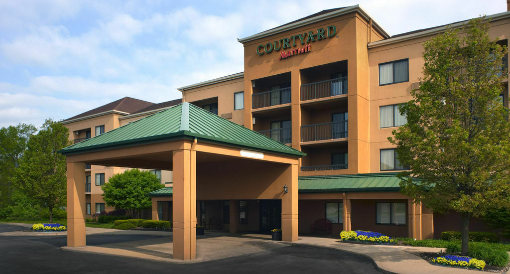 Courtyard By Marriott Cleveland Westlake Hotel Exterior photo