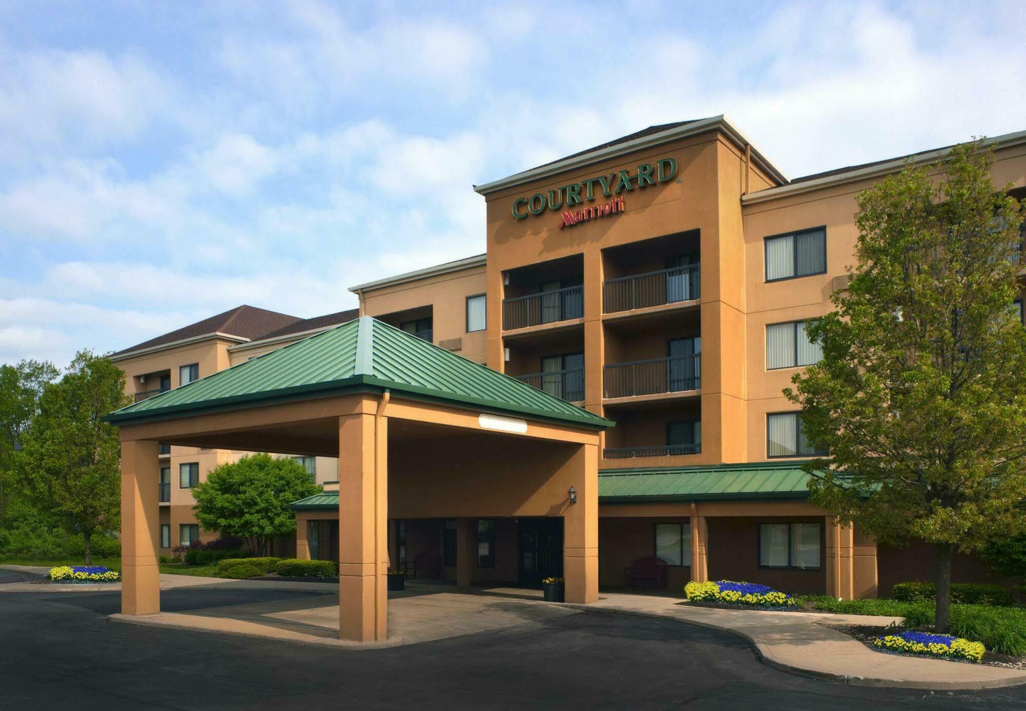 Courtyard By Marriott Cleveland Westlake Hotel Exterior photo